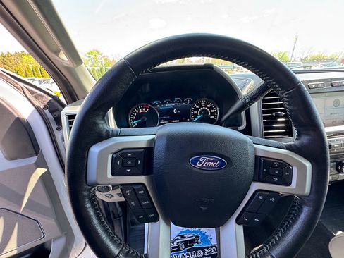 Certified 2019 Ford F150 Lariat AWD/4WD image 31