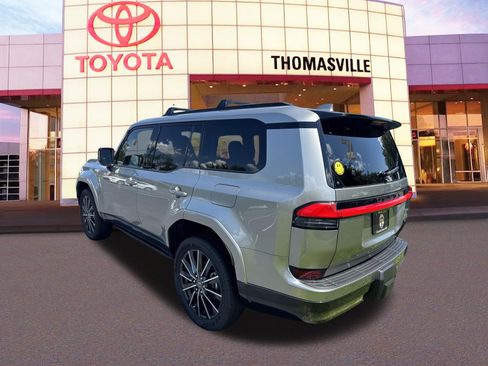 Used 2026 Lexus GX 550 w/ Accessory Package (2T) AWD/4WD image 7