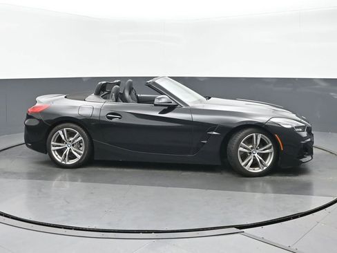 Used 2019 BMW Z4 sDrive30i w/ M Sport Package image 2