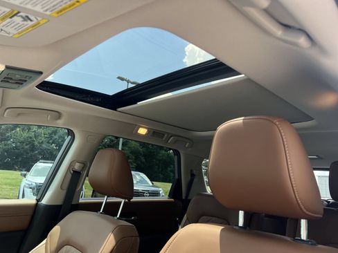 New 2026 Nissan Pathfinder Platinum AWD/4WD image 11