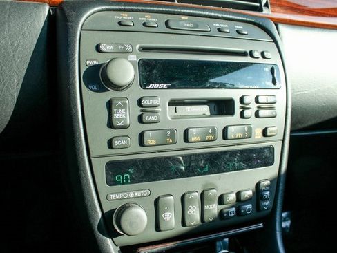 Used 2000 Cadillac Eldorado Touring image 20