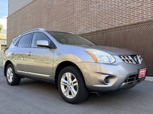 Used 2012 Nissan Rogue SV w/ Premium Pkg AWD/4WD image 3