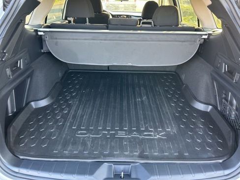 Used 2020 Subaru Outback Premium AWD/4WD image 11