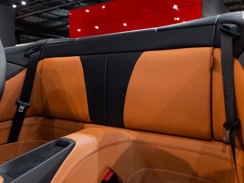 Certified 2020 Ferrari Portofino RWD image 48