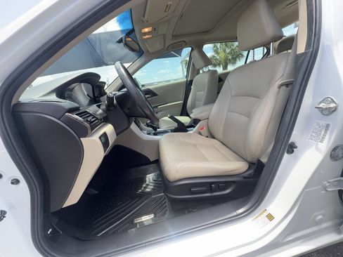 Used 2016 Honda Accord EX-L image 18