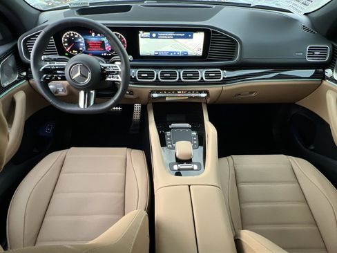New 2026 Mercedes-Benz GLS 450 4MATIC image 21