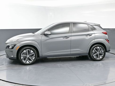 Used 2023 Hyundai Kona SE w/ Cargo Package image 6
