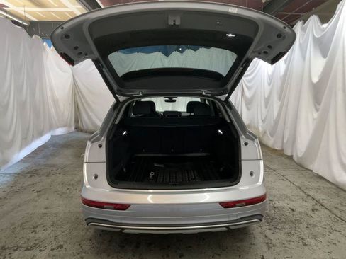 Used 2021 Audi Q5 2.0T Premium w/ Convenience Package AWD/4WD image 17