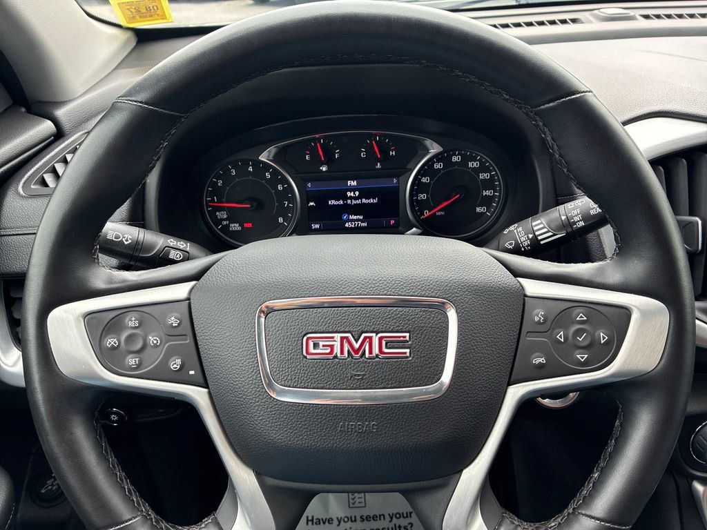 Used 2024 GMC Terrain SLT AWD/4WD image 10