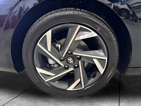 New 2025 Hyundai Elantra Limited image 49