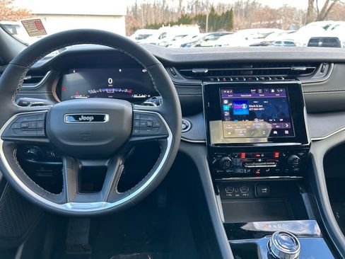 New 2025 Jeep Grand Cherokee L Laredo w/ Luxury Tech Group I AWD/4WD image 26