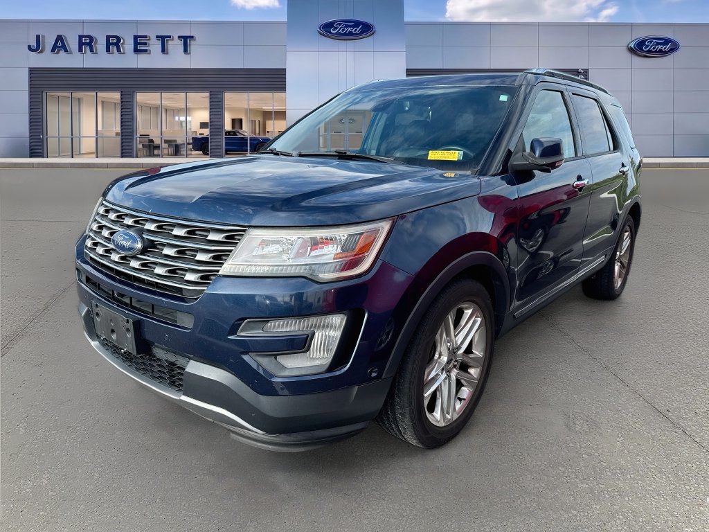 Used 2017 Ford Explorer Limited w/ Equipment Group 301A FWD image 2