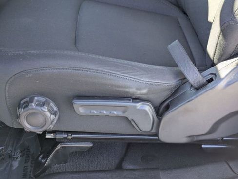 Used 2022 Jeep Gladiator Sport image 15