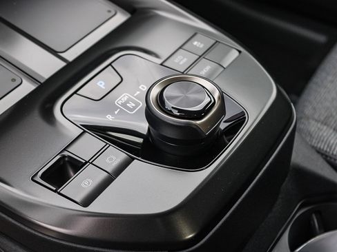 New 2026 Toyota bZ XLE Plus image 22