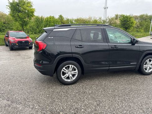 Used 2019 GMC Terrain SLE w/ Driver Convenience Package FWD image 7