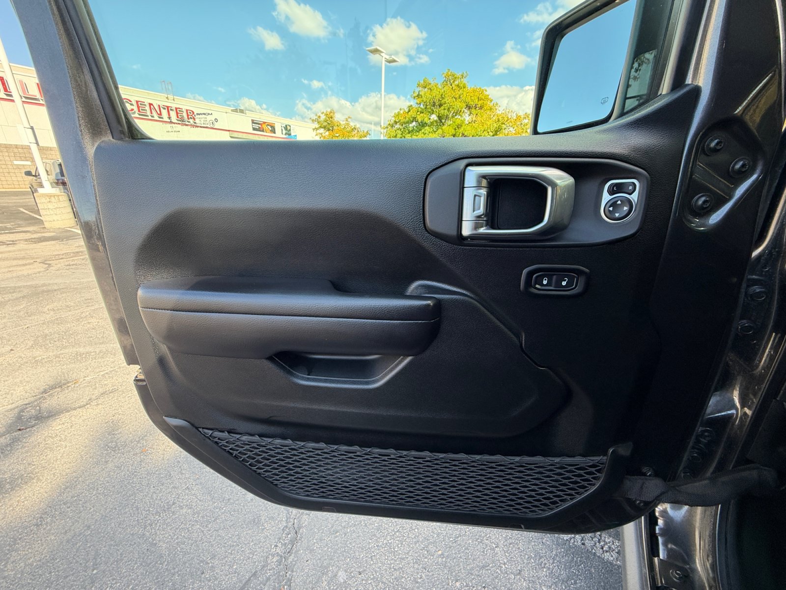 Used 2021 Jeep Gladiator Sport AWD/4WD image 13