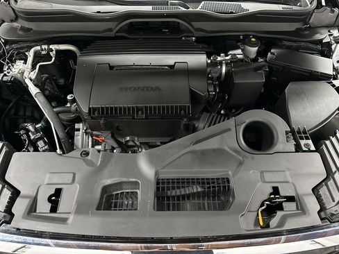 Used 2024 Honda Pilot Elite image 40