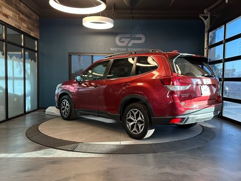 Used 2023 Subaru Forester Premium AWD/4WD image 5