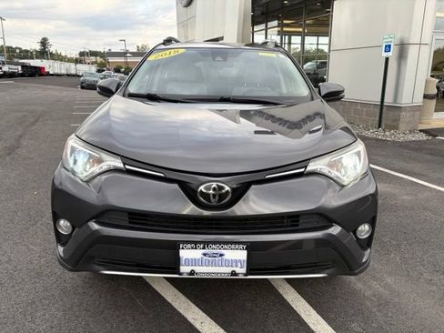 Used 2018 Toyota RAV4 XLE AWD/4WD image 8