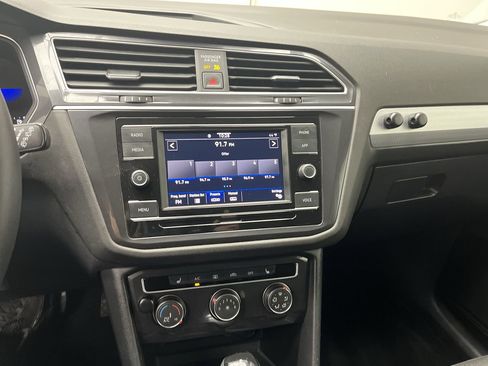 Used 2024 Volkswagen Tiguan S image 15