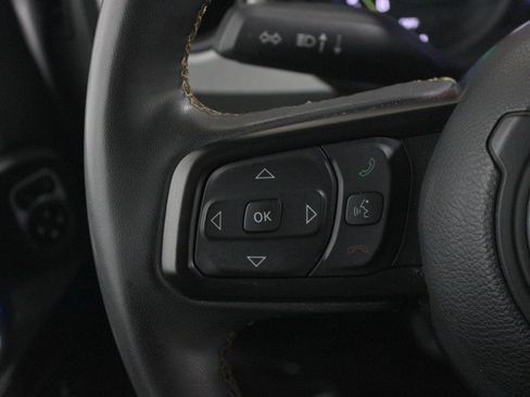 Used 2024 Jeep Wrangler Unlimited AWD/4WD image 7