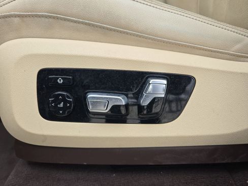 Used 2019 BMW X7 xDrive40i w/ Premium Package image 16