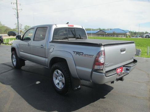 Used 2014 Toyota Tacoma 4x4 Double Cab w/ TRD Sport Package image 9