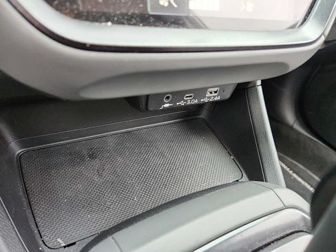 Certified 2026 Subaru Crosstrek 2.5i Premium AWD/4WD image 24