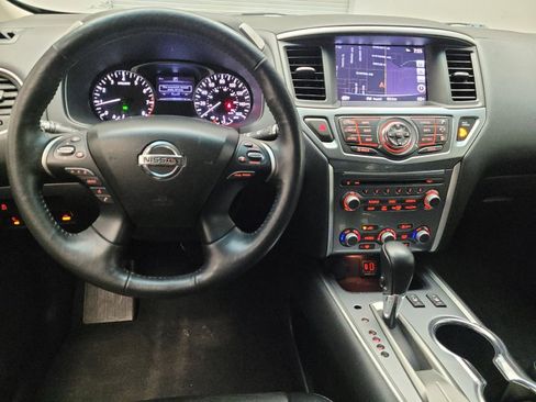 Used 2019 Nissan Pathfinder SL FWD image 22