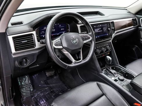Used 2023 Volkswagen Atlas SE AWD/4WD image 21