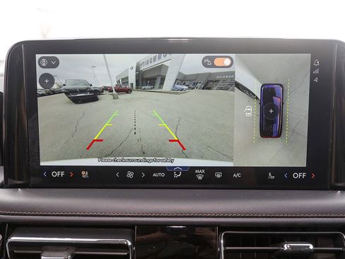 New 2026 Lincoln Aviator AWD image 17