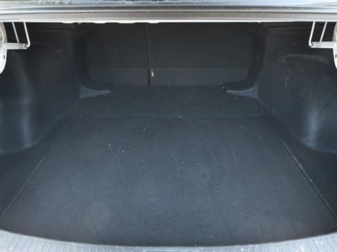 Used 2022 Toyota Corolla LE FWD image 10