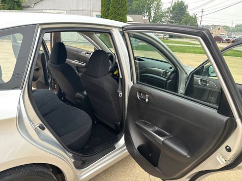 Used 2011 Subaru Impreza 2.5i AWD/4WD image 13
