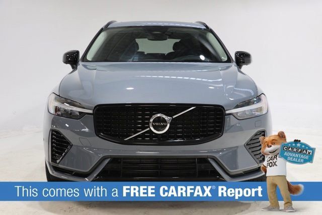 Used 2023 Volvo XC60 T8 Ultimate w/ Climate Package AWD/4WD image 2