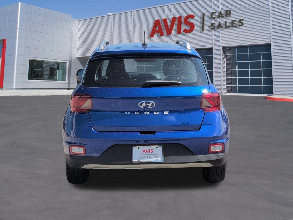 Used 2026 Hyundai Venue SEL FWD image 7