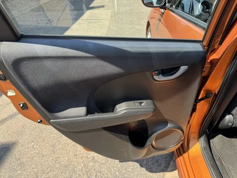 Used 2009 Honda Fit Sport image 19