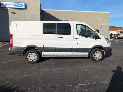 Used 2018 Ford Transit 250 130 Low Roof w/ Exterior Upgrade Package image 3