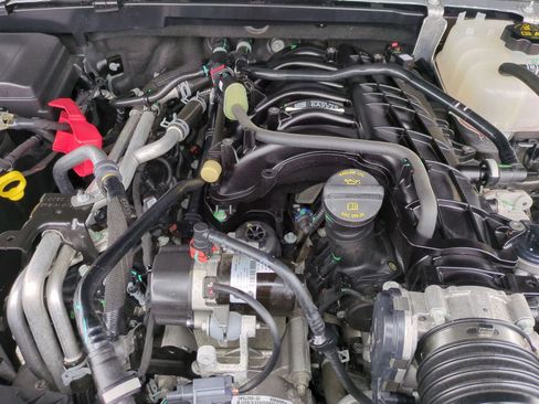 Used 2023 Jeep Wrangler Altitude image 18