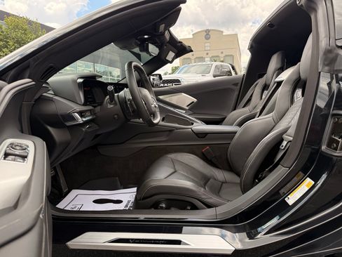 Used 2024 Chevrolet Corvette Stingray Preferred Cpe w/ Battery Protection Package RWD image 32
