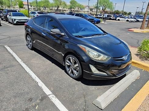 Used 2015 Hyundai Elantra Limited FWD image 6