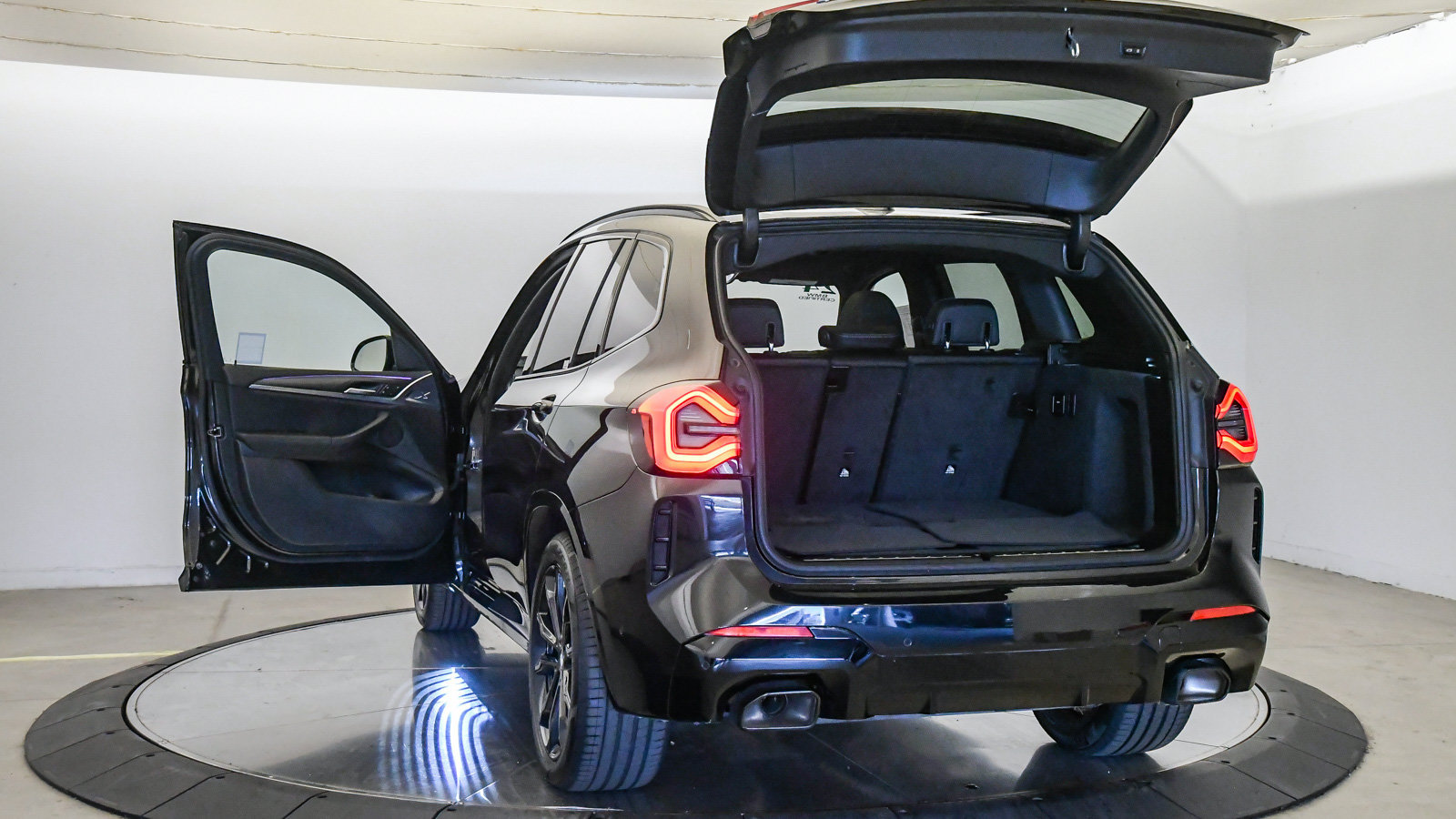 Certified 2024 BMW X3 sDrive30i w/ M Sport Package RWD image 25