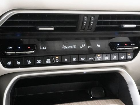 Used 2024 MAZDA CX-90 Plug-In Hybrid w/ Premium Plus AWD/4WD image 23