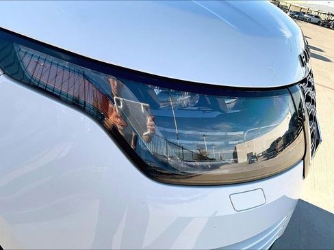 Used 2018 Land Rover Range Rover Supercharged image 38