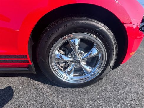 Used 2012 Ford Mustang Coupe RWD image 24