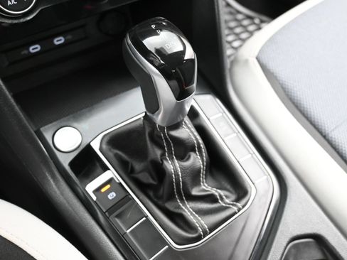 Used 2025 Volkswagen Taos S FWD image 18