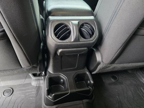 Used 2023 Jeep Wrangler Unlimited Sport AWD/4WD image 25