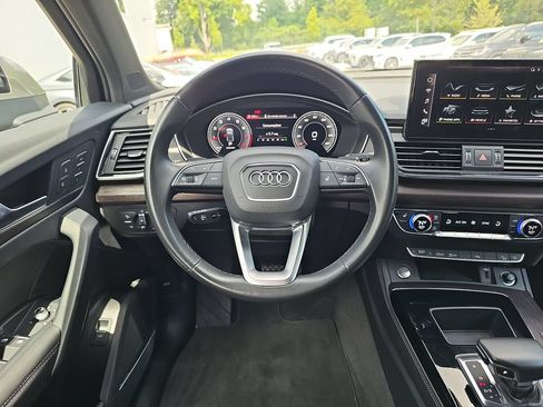 Used 2023 Audi Q5 2.0T Premium Plus w/ Premium Plus Package AWD/4WD image 13