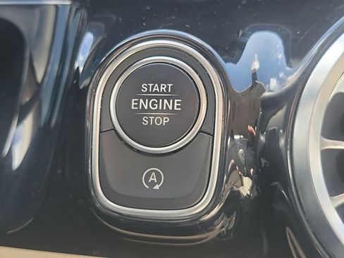Used 2021 Mercedes-Benz GLA 250 image 31