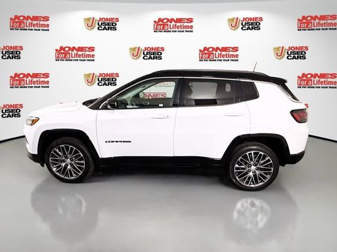 Used 2022 Jeep Compass Limited w/ Elite Group AWD/4WD image 14