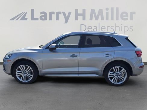 Used 2018 Audi Q5 2.0T Premium Plus w/ Premium Plus Package AWD/4WD image 2